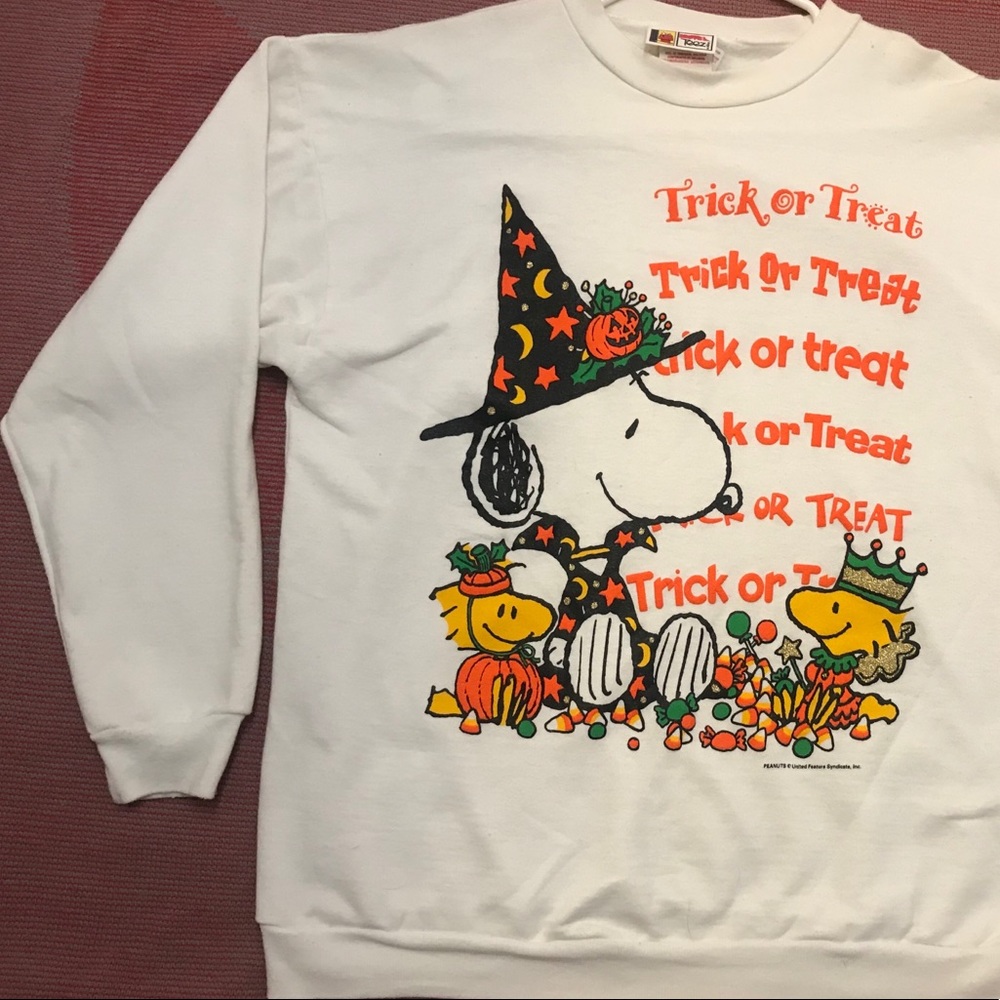 Vintage Peanuts Snoopy Halloween Sweatshirt 80s